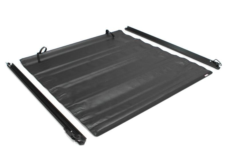 Lund 99-07 Chevy Silverado 1500 (6.5ft. Bed) Genesis Roll Up Tonneau Cover - Black