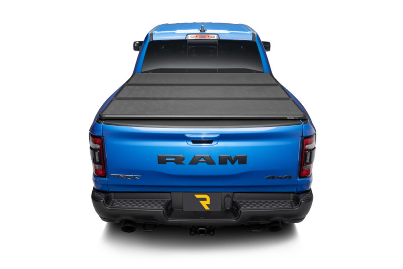 Extang 19-22 Dodge Ram (5ft. 7in. Bed) Solid Fold ALX