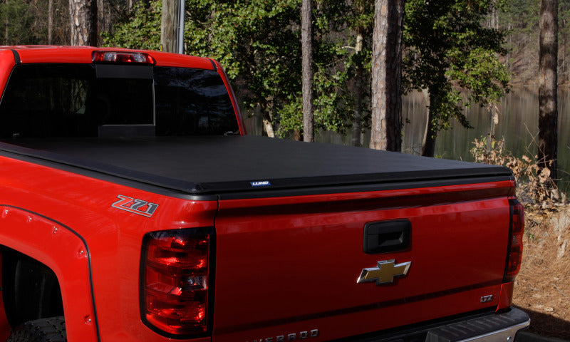 Lund 22-23 Ford Maverick (4.5ft Bed) Hard Fold Tonneau Cover - Black